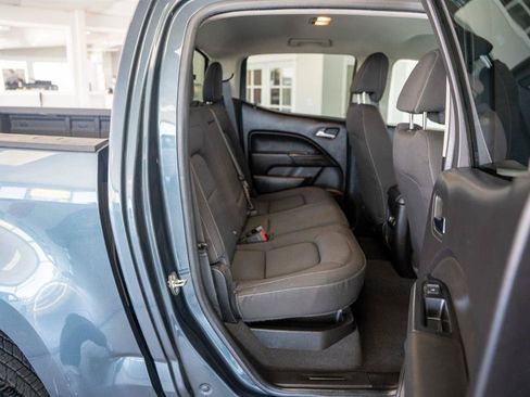 Used 2019 Chevrolet Colorado LT w/ LT Convenience Package AWD/4WD image 12