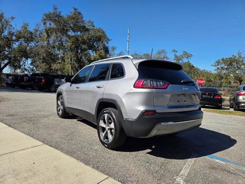 Used 2019 Jeep Cherokee Limited image 10