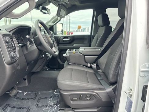 New 2026 Chevrolet Silverado 2500 Custom w/ Custom Value Package image 9