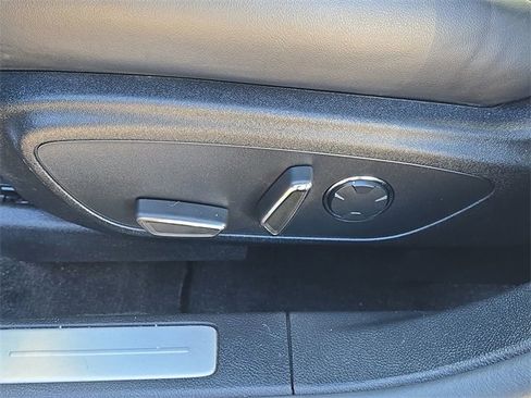 Used 2020 Lincoln MKZ Reserve w/ Elements Package image 36