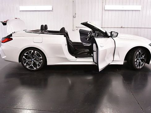 Used 2026 BMW 430i Convertible image 29