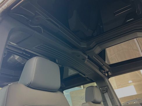 New 2025 GMC Hummer EV 3X AWD/4WD image 17