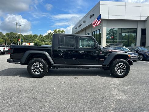 New 2025 Jeep Gladiator Rubicon w/ Convenience Group AWD/4WD image 8