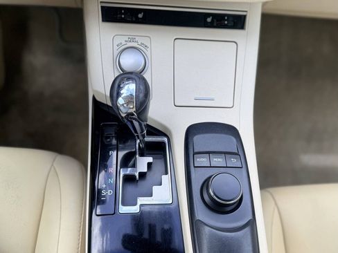 Used 2013 Lexus ES 300h w/ Premium Pkg FWD image 26