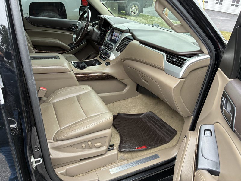 Used 2017 GMC Yukon SLT AWD/4WD image 21