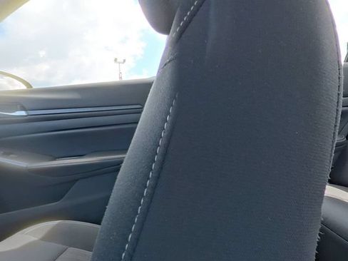 Used 2025 Nissan Altima 2.5 SV FWD image 29