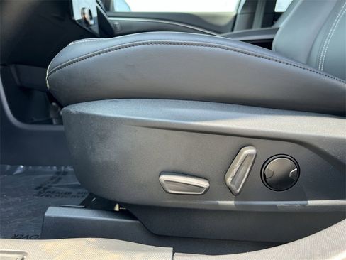 Used 2023 Ford Mustang Mach-E Select image 14