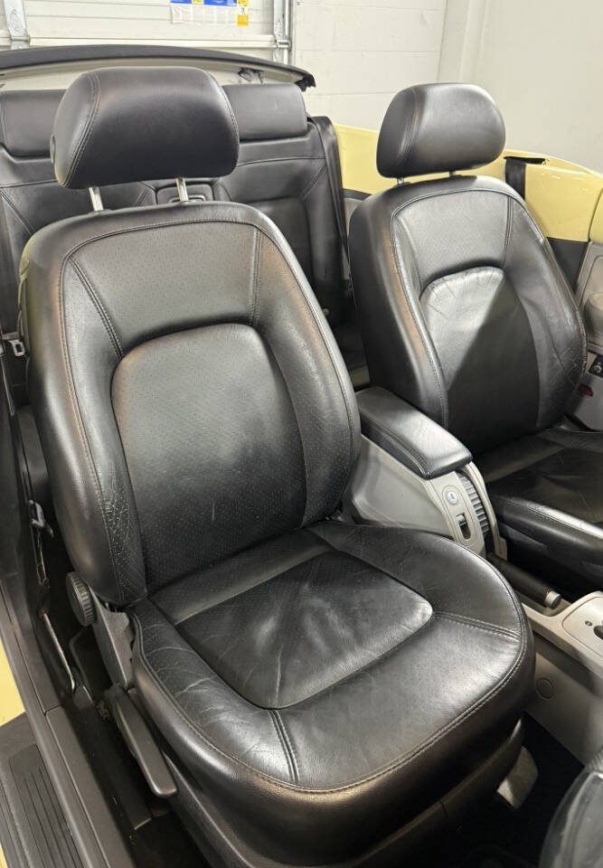 Used 2003 Volkswagen Beetle GLX FWD image 12