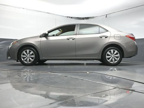 Used 2016 Toyota Corolla L image 32
