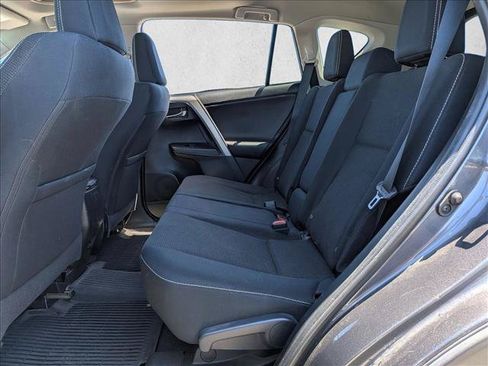 Used 2016 Toyota RAV4 XLE FWD image 17