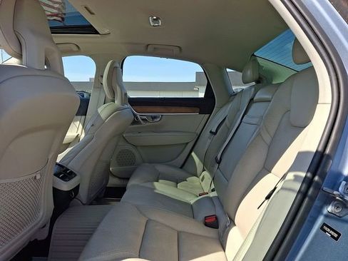 Used 2017 Volvo S90 T6 Inscription w/ Vision Package image 10