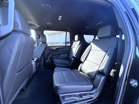 New 2026 Chevrolet Suburban LT w/ Comfort Package image 21
