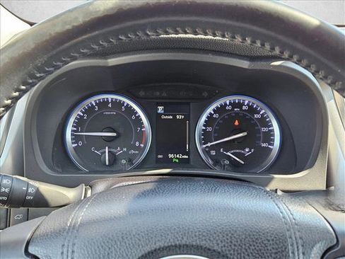 Used 2018 Toyota Highlander Limited image 11