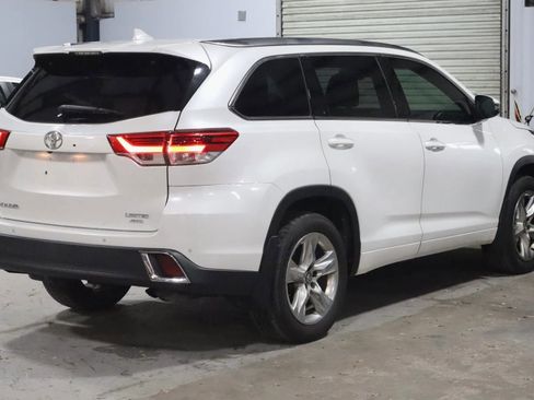 Used 2018 Toyota Highlander Limited image 5
