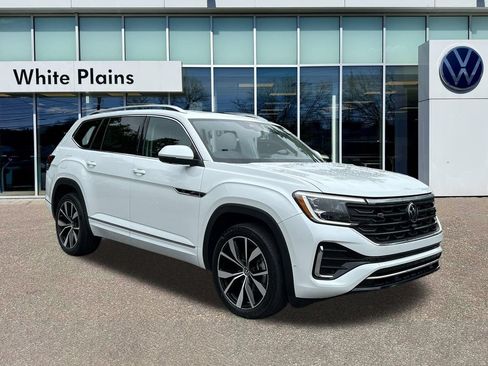 Used 2024 Volkswagen Atlas SEL Premium R-Line AWD/4WD image 1