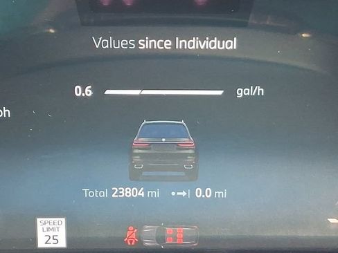 Used 2025 BMW X7 xDrive40i AWD/4WD image 22
