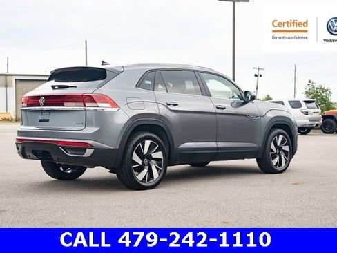 Certified 2024 Volkswagen Atlas Cross Sport SE image 6