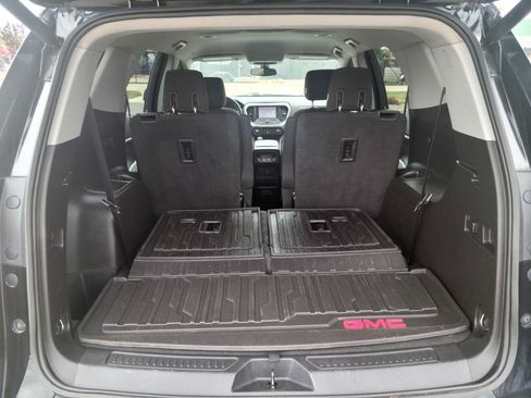 Used 2019 GMC Acadia SLE w/ Driver Alert Package I AWD/4WD image 16