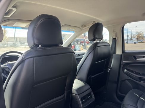 Used 2016 Ford Edge SEL w/ Equipment Group 201A image 14