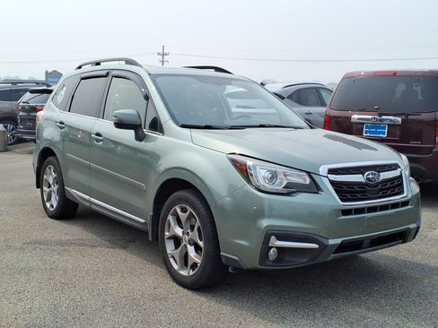 Used 2017 Subaru Forester 2.5i Touring AWD/4WD image 1