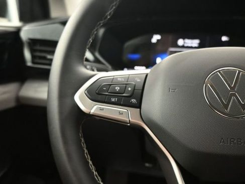 Used 2024 Volkswagen Taos S FWD image 15
