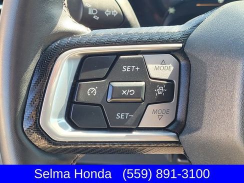 Used 2025 Ford Mustang Coupe image 13