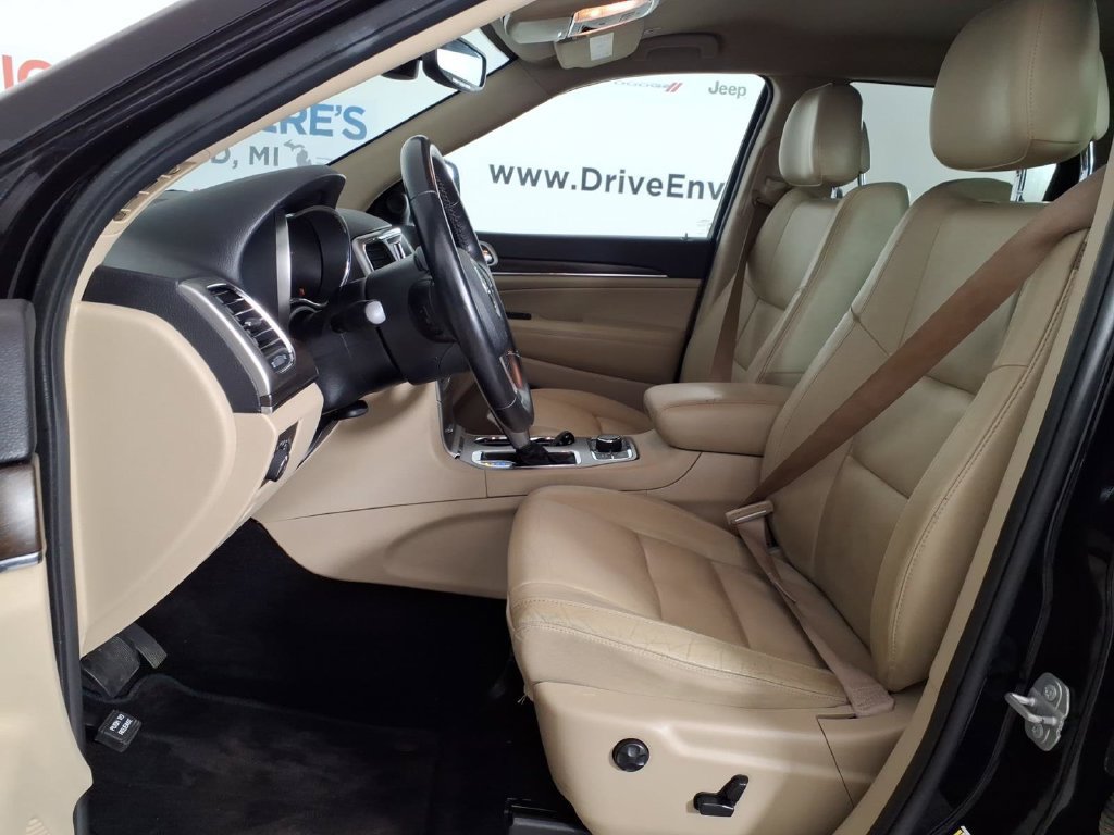 Used 2018 Jeep Grand Cherokee Limited AWD/4WD image 18