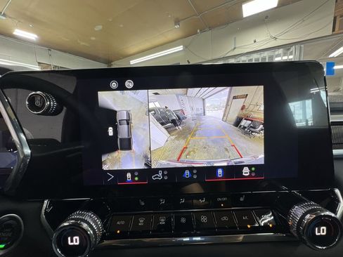 New 2025 GMC Canyon Elevation w/ Convenience Package image 15