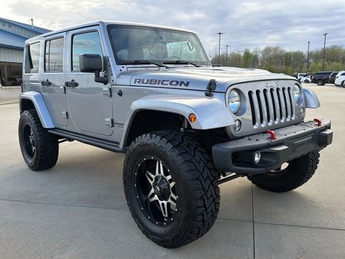 Used 2016 Jeep Wrangler Unlimited Rubicon image 29