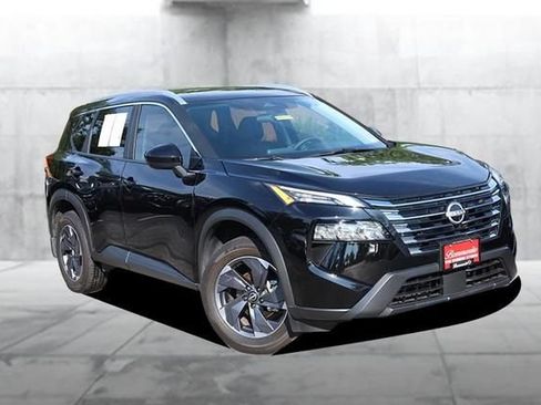 Certified 2025 Nissan Rogue SV w/ SV Premium Package FWD image 29