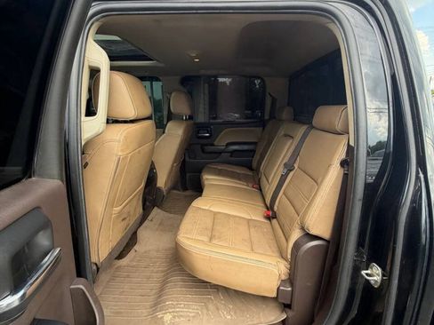 Used 2018 GMC Sierra 3500 Denali w/ Duramax Plus Package AWD/4WD image 5