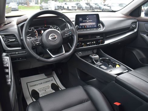 Used 2023 Nissan Rogue SV w/ SV Premium B Package FWD image 26