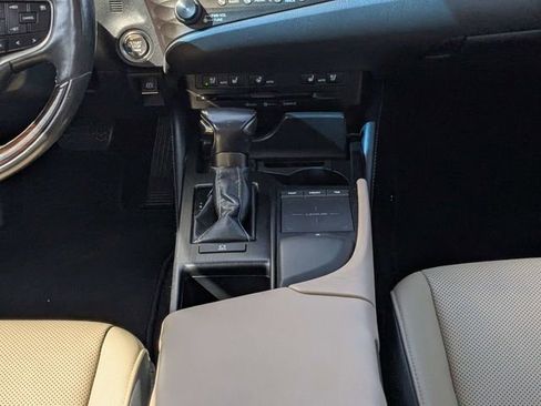 Used 2019 Lexus ES 350 w/ Premium Package FWD image 17