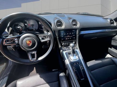Used 2018 Porsche 718 Cayman S RWD image 14