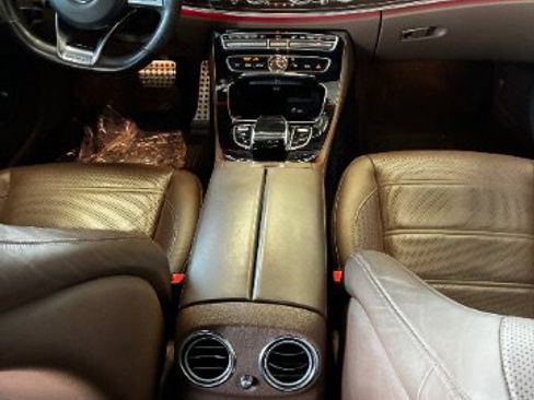 Used 2017 Mercedes-Benz E 43 AMG 4MATIC image 27