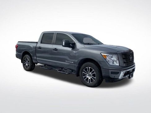 Used 2024 Nissan Titan SV w/ SV Convenience Package image 34