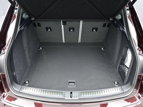 Certified 2026 Porsche Macan AWD/4WD image 20