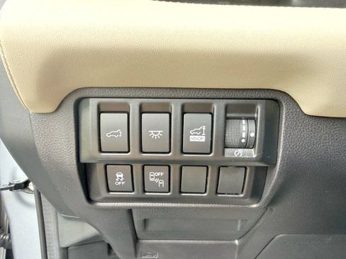 Used 2022 Subaru Ascent Limited w/ Technology Package AWD/4WD image 23
