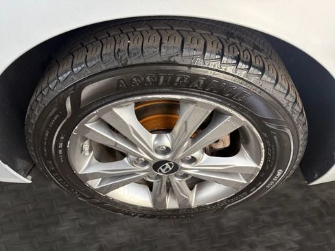 Used 2018 Hyundai Elantra Value Edition w/ Cargo Package FWD image 43