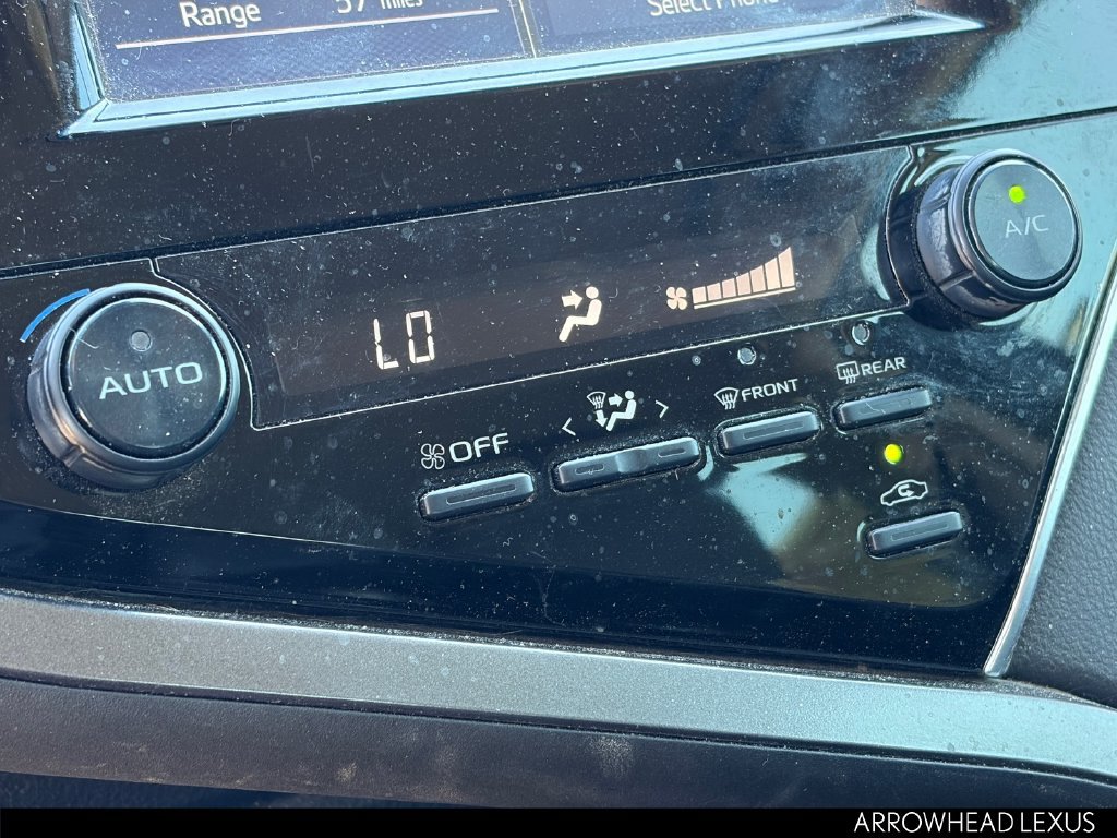 Used 2018 Toyota Camry SE FWD image 25