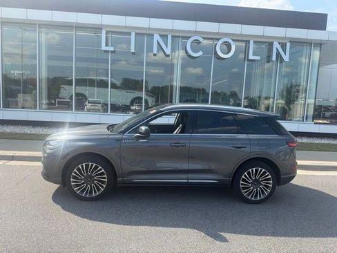 Used 2022 Lincoln Corsair AWD w/ Premium Package image 9