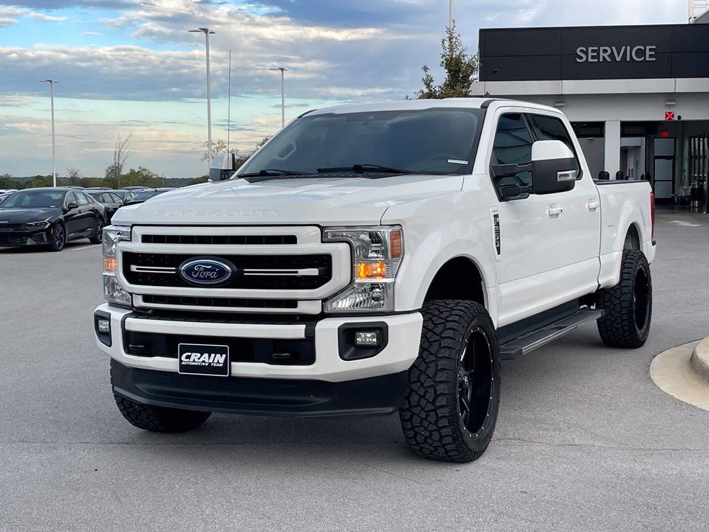 Used 2020 Ford F250 Lariat w/ Lariat Ultimate Package AWD/4WD image 3