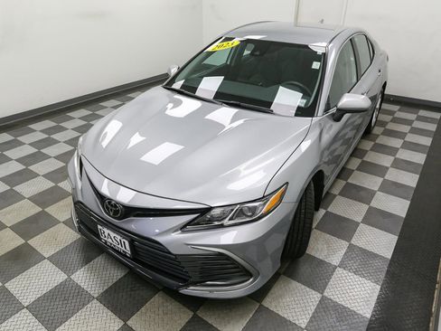Used 2023 Toyota Camry LE FWD image 6