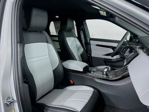 Used 2026 Land Rover Range Rover Evoque Dynamic SE AWD/4WD image 26