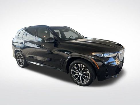 Used 2024 BMW X5 xDrive40i w/ M Sport Package AWD/4WD image 3