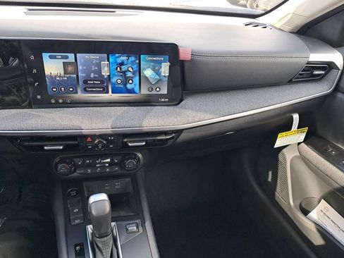 New 2026 Nissan Kicks SV w/ Charging Package image 20