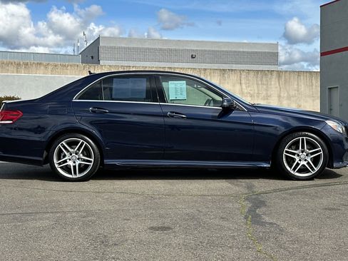Used 2016 Mercedes-Benz E 350 Sedan image 6
