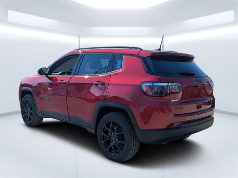 Used 2026 Jeep Compass Altitude image 5