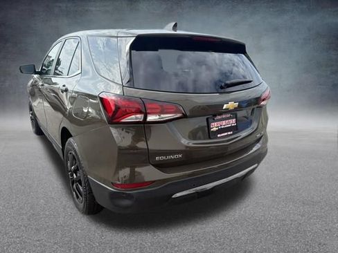 Used 2024 Chevrolet Equinox LT AWD/4WD image 9