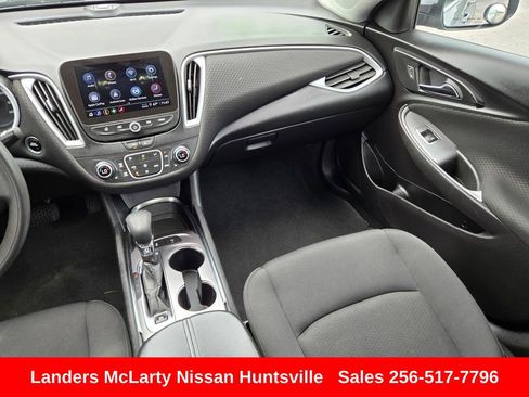 Used 2024 Chevrolet Malibu LT FWD image 16